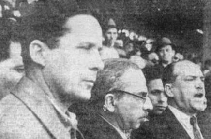 Μια αμαθής, δόλια και υποκειμενική ανασκόπηση του&nbsp;Ζαχαριάδη