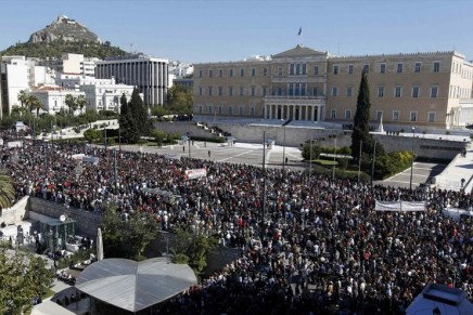 Editorial: Ανασυγκρότηση, αγώνας,&nbsp;αλληλεγγύη