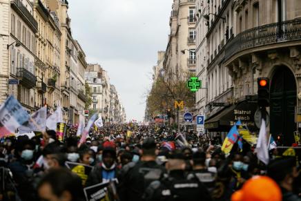 Γαλλία: Η επίθεση Μακρόν κατά των&nbsp;ελευθεριών