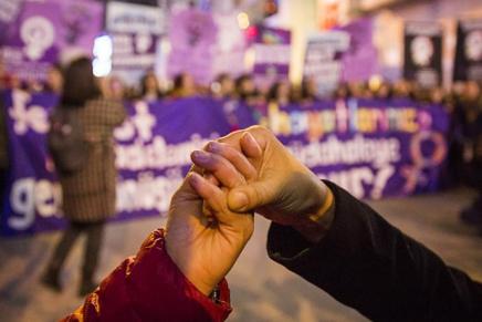 Τουρκία: Οι γυναίκες σε κρίσιμες&nbsp;μάχες