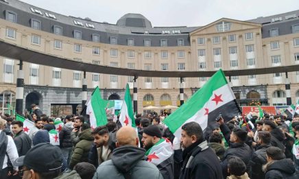 Ζήτω η επανάσταση του συριακού&nbsp;λαού!