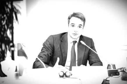 Stoppons l’orbanisation en Grèce&nbsp;!